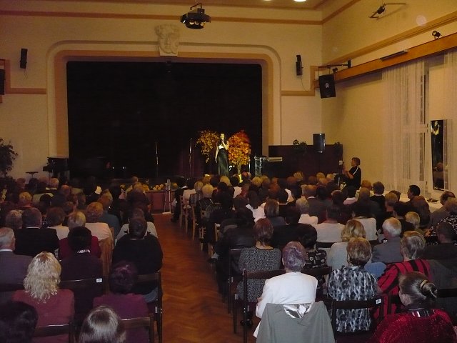 img00012.jpg