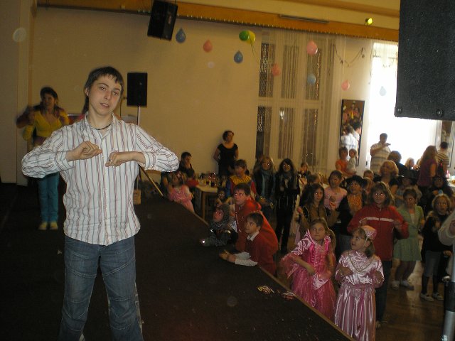 img00208.jpg