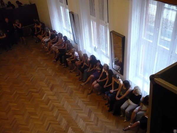 img00018.jpg