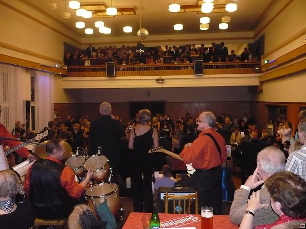 img00004.jpg