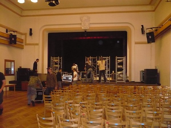 img00002.jpg