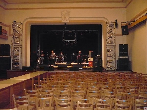 img00003.jpg