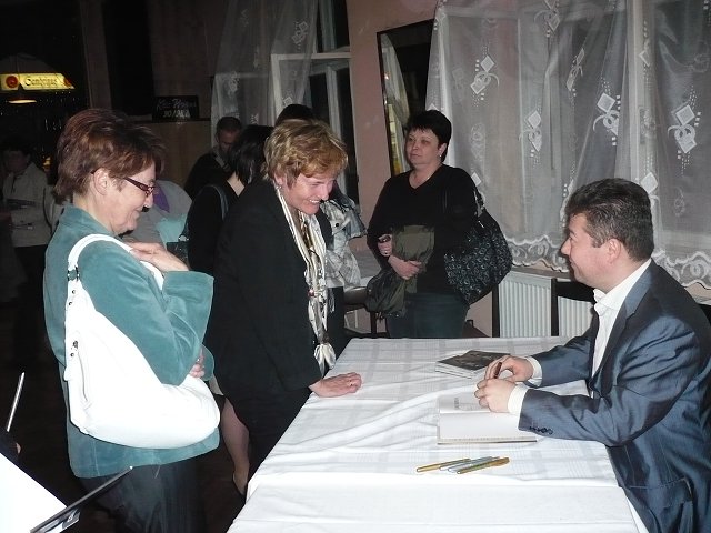 img00014.jpg