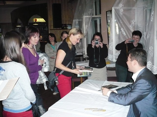 img00019.jpg